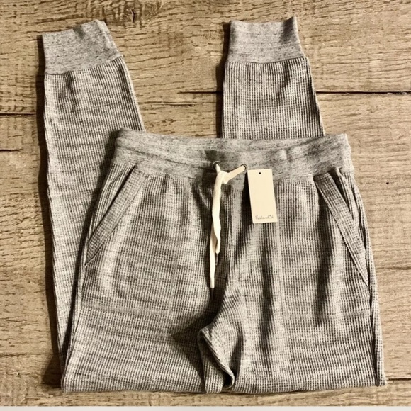 Splendid Weekend Thermal Joggers in Grey. - Picture 5 of 8